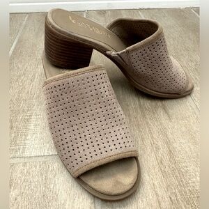 Koolaburra by UGG Women's W Raychel Slide Sandal Size 6 Beige